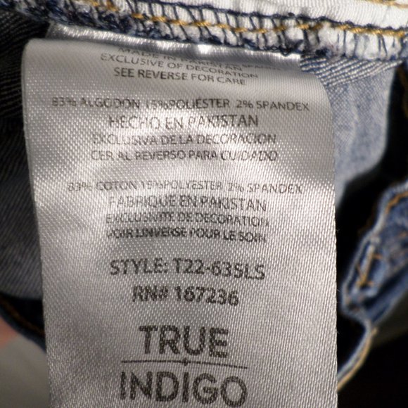 True Indigo Dark Wash Boys Size 5 Shorts Distressed - Picture 9 of 12